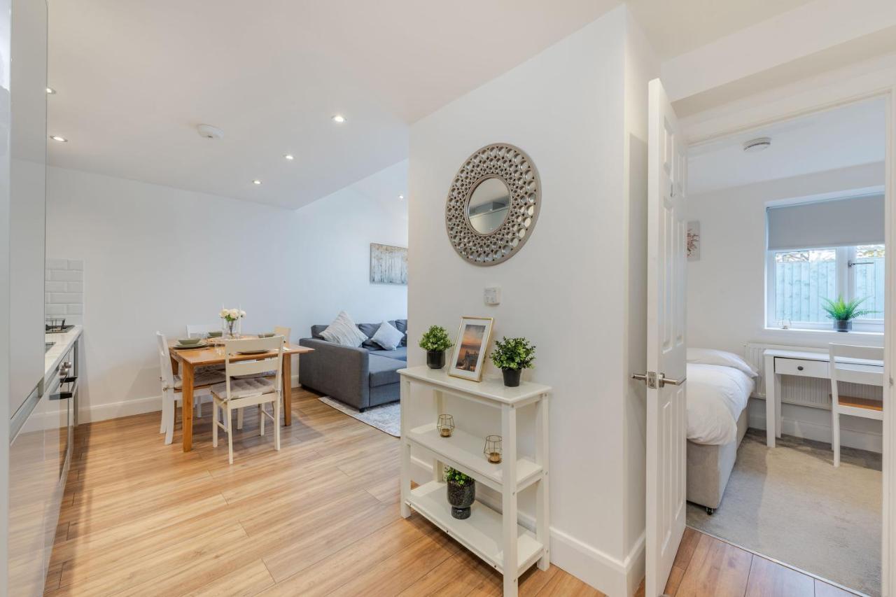 Three-Bedroom Bliss In London Town Exterior foto