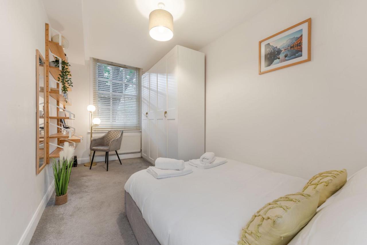 Three-Bedroom Bliss In London Town Exterior foto